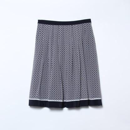 【L】MONOGRAM NEWYORKER タックスカート