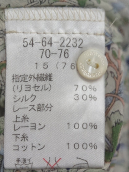 リヨセルシルク リバティプリント Vネックブラウス