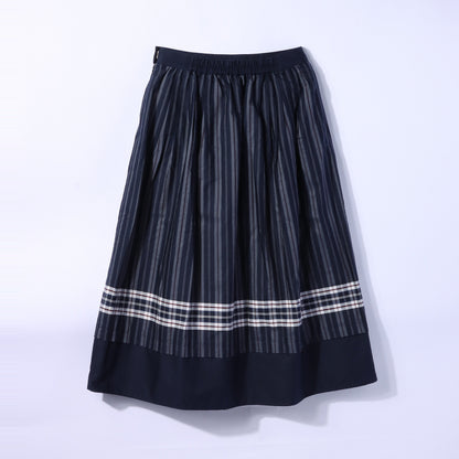 パネルニューヨーカータータン タックフレアスカート